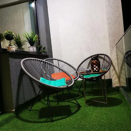 Apartament De Vis 2 *